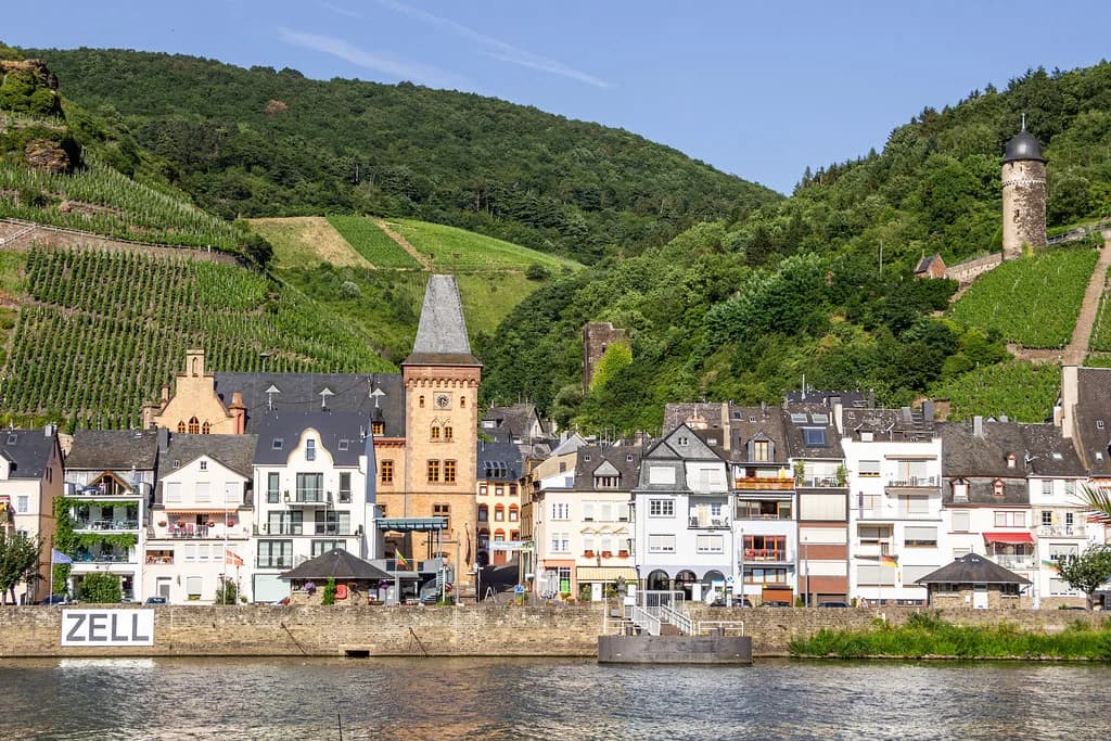 Frankfurt Airport to City Centre Guide: 10 Essential Sections