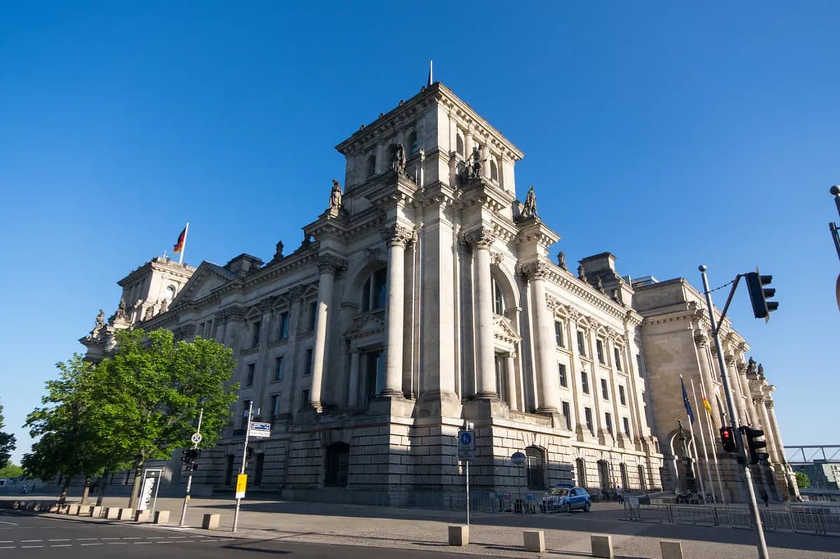 Reichstag Building: History, Architecture, and Visiting Guide