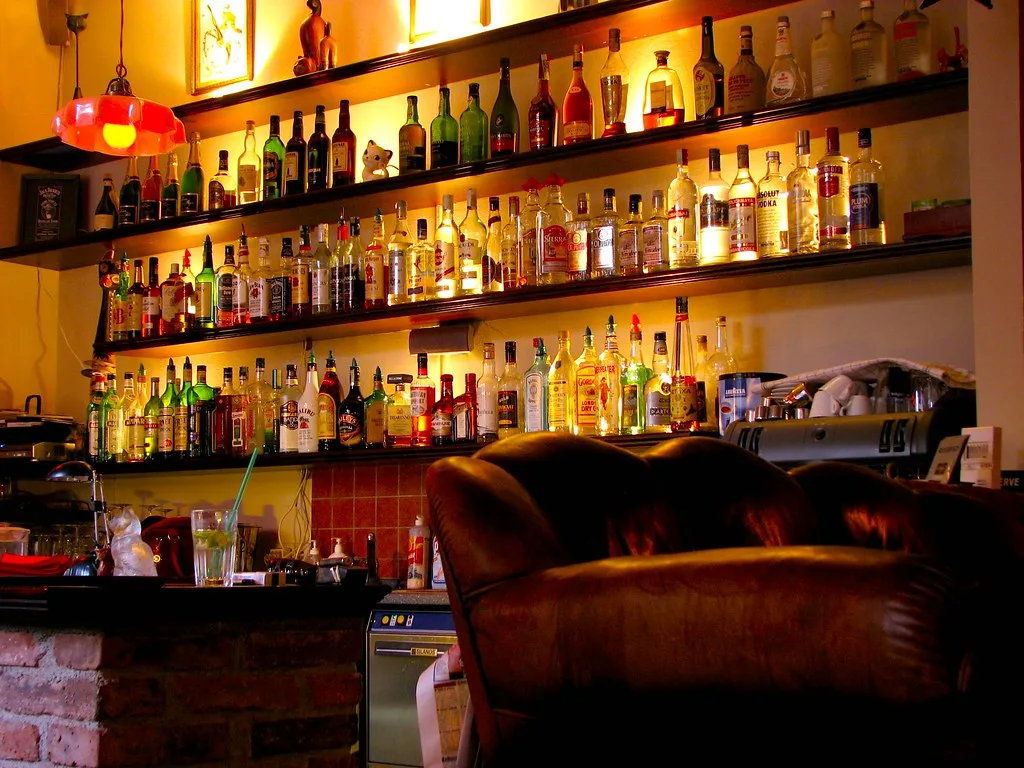 10 Best Bars in Cologne Old Town (2025)