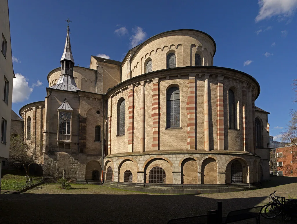 Historic Squares: Alter Markt and Heumarkt