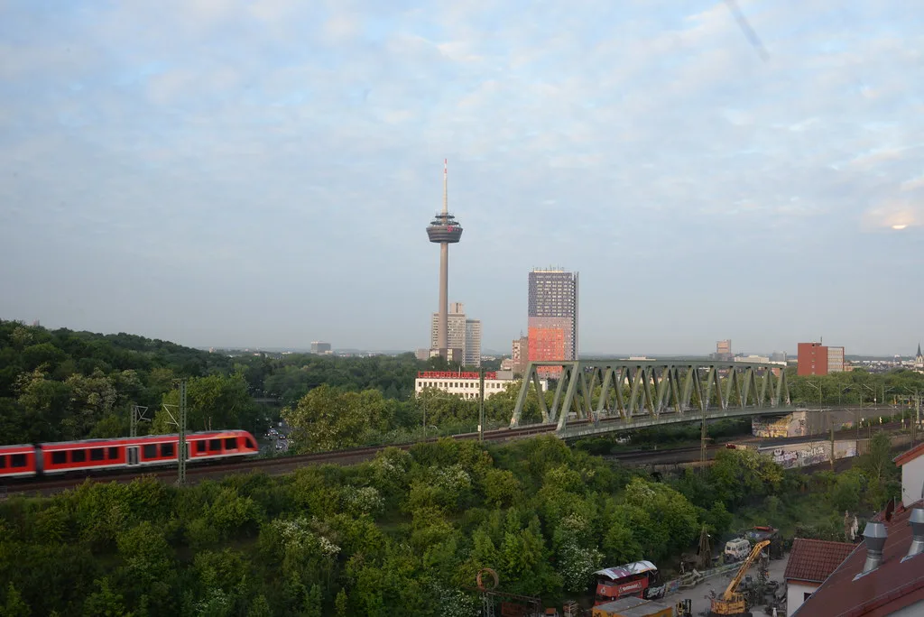 Distance Overview: How Far is Cologne Airport from the City?