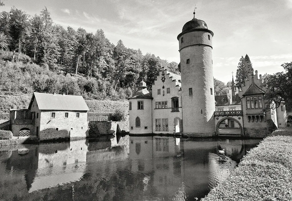 Uncover Frankfurt's Hidden Gems: Local Secrets for 2026